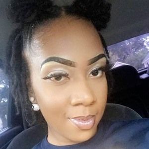 Meet your Posher, Gina